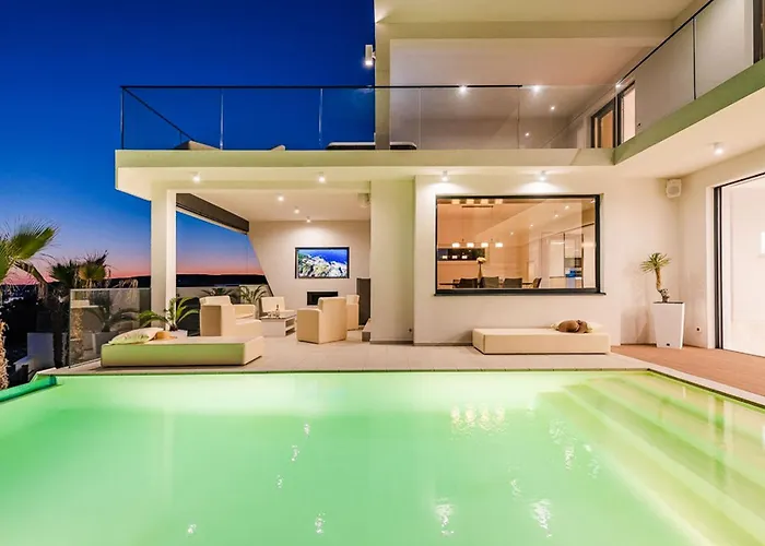 Michel By Interhome