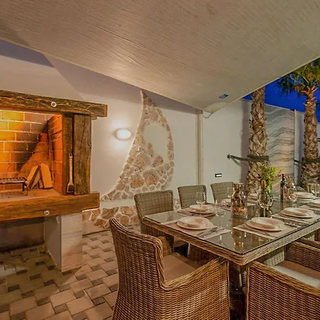 Villa Michel By Interhome